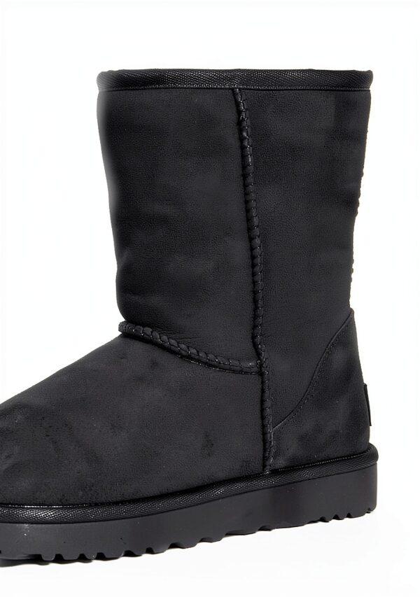 UGG Classic Short II Femme Bottes Courtes Noires Taille 36-3
