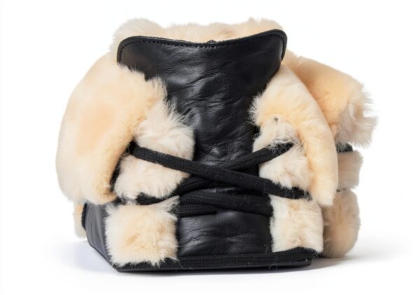 UGG Esmee Bottes tendance à lacets en cuir pour femme-6
