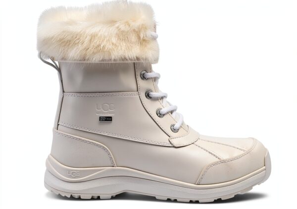 UGG Adirondack III Bottes de neige vernies femme blanc taille 42-5