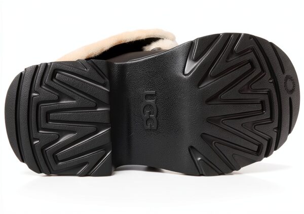 UGG Esmee Bottes tendance à lacets en cuir pour femme-3