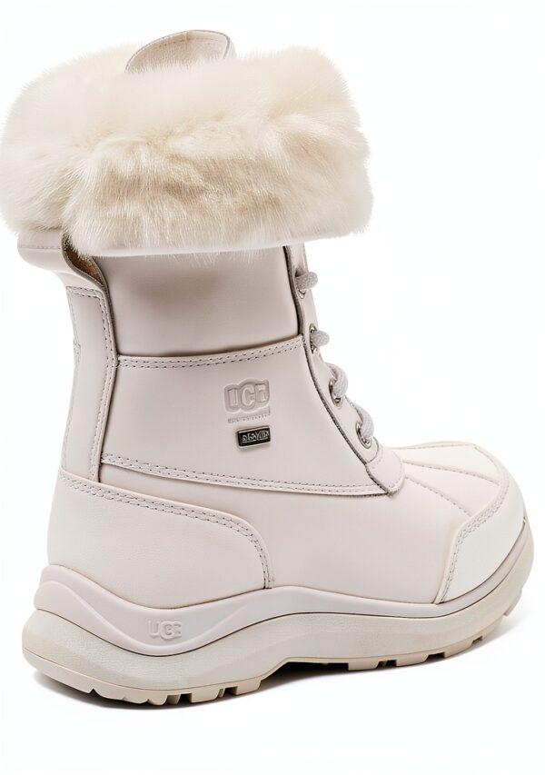 UGG Adirondack III Bottes de neige vernies femme blanc taille 42-4
