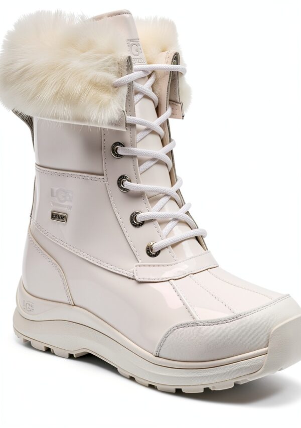 UGG Adirondack III Bottes de neige vernies femme blanc taille 42-0